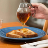 AmberDrop Drip-Free Honey Dispenser – Elegant Design